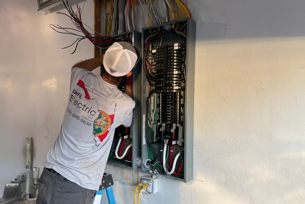 Electricians in Pine Ridge, FL